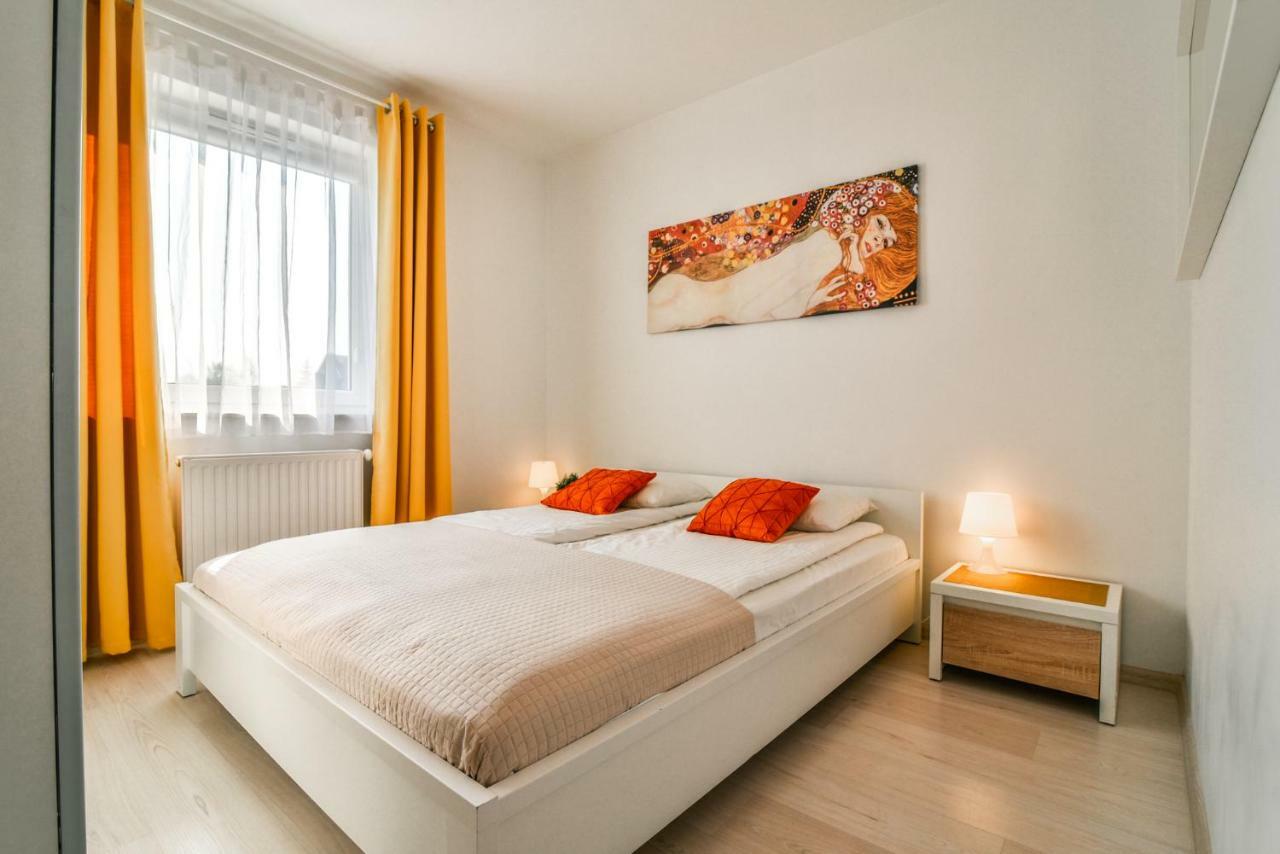Ltc Apartments Malczewskiego Centrum Гданськ Екстер'єр фото